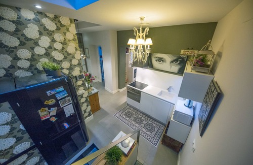 Alfalfa House | Stunning Penthouse with Cathedral Views and Prime Location