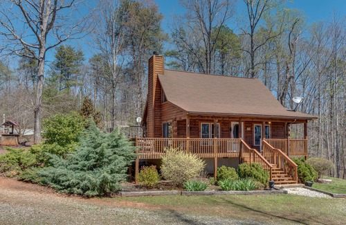 Rutherfordton Cabin | Pet-Friendly Cabin Near Tryon International - Rated 9.4/10