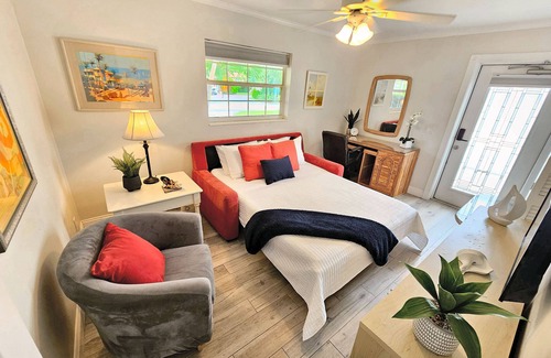 Florida North Atlantic Coast House | Private 2-Room Guest Suite with Pool Near Ocean & Stadium
