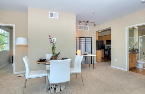 Pico Apartment | Spacious 2 Bedroom Suite with Pet-Friendly Amenities