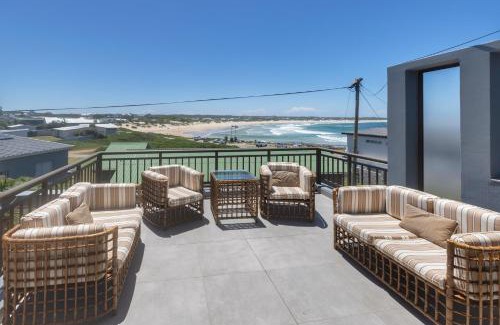 Cape Saint Francis House | Oceanfront Escape: Breathtaking Views & Family Friendly