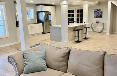 La Grande House | Unforgettable Views with Spa Access & Family-Friendly Amenities