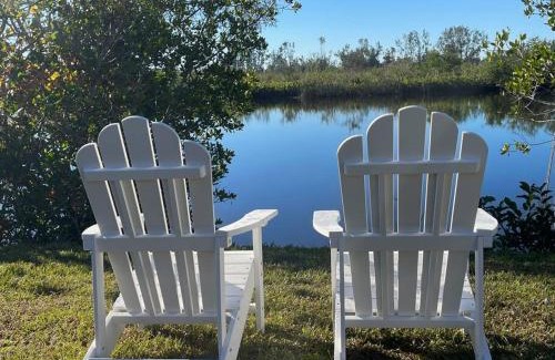 Punta Gorda Apartment | Inviting Waterfront Condo #5 with Ocean View & Family-Friendly