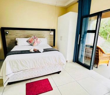 Richards Bay House | Family-Friendly Awethu Guest House with Pool & Breakfast