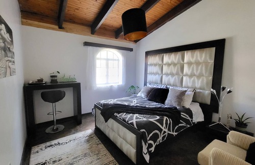 Pretoria Other | Awoken House of Consciousness - Peaceful & tranquil, curated for wellnes & rest.