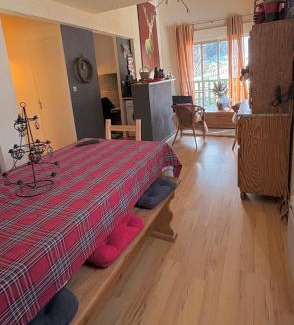 Ax-les-Thermes Apartment | Inviting Duplex at Plateau de Bonascre with Terrace Access