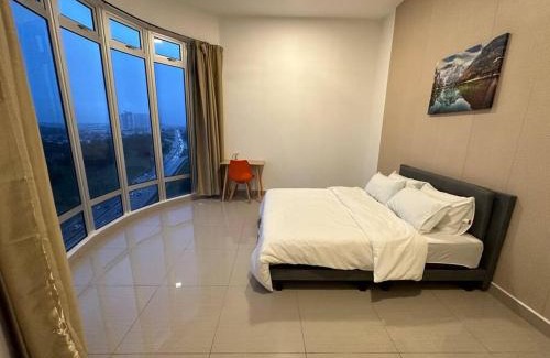 Setia Tropika Apartment | Relax at AX Residence: Family-Friendly with Pool Access