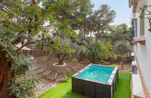 Pinares de San Anton Ski Chalet | Discover Axarquía: Family-Friendly Retreat with Pool