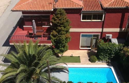 Biar Ski Chalet | AXIER-1 Villa: Private Pool, Garden & Ideal for 8 Guests