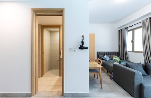 Ruessei Kaev Apartment | Discover Axis Residence: Ideal for Families with Pool Access