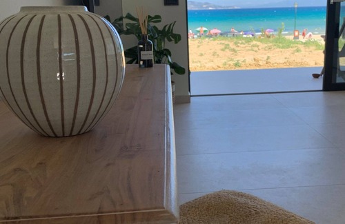 Alikanas Apartment | Relax at Ayïa Suites - Beachfront Apartment Rentals