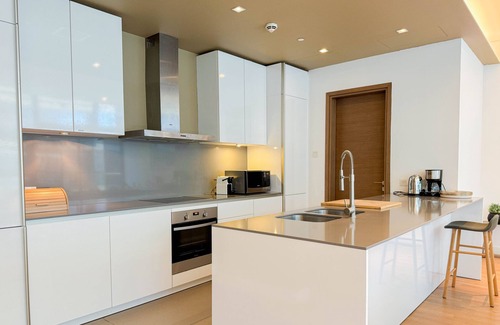 Al Wasl Apartment | Elegant 1BR Apartment in CityWalk with Scenic Views