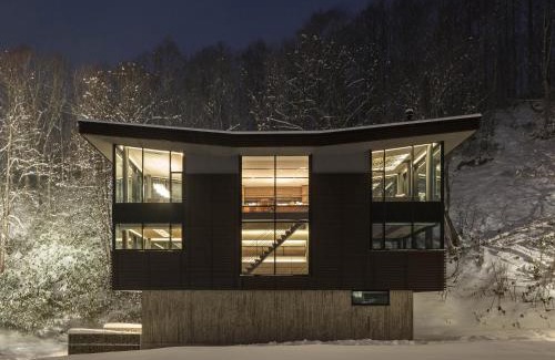 Hirafu Villa | AYA Villa: Guest Rated 10/10 with Hot Tub & Accessibility