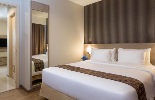 Kuningan Hotel | Discover Ayaka Suites: Family-Friendly with Pool & Breakfast
