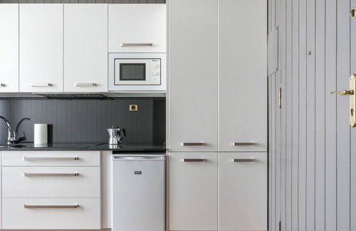 Bilbao City Centre Apartment | Experience AYALA: Rated 9/10 with Spa & Family Amenities