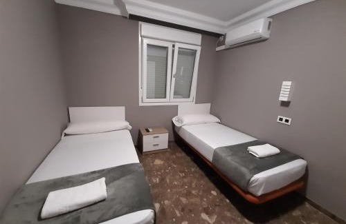 Ayamonte House | Comfortable AYAMONTE ROOMS 43 - Guest Rated 7.7/10