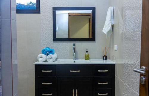 Las Piedronas House | Unforgettable Stays at Ayanna Beach Home - 4-Star Paradise
