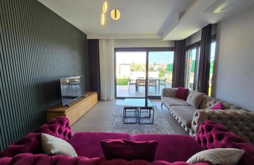 Cesme Villa | Experience Ayayorgi: Family-Friendly Poolside Retreat