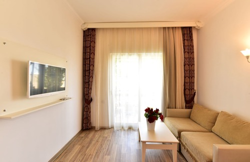 Bodrum City Center Resort | Ayaz Aqua: Relaxing All-Inclusive Stay with Ocean Views