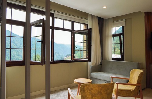 Ayder Yaylasi Hotel | Discover Ayder Altiparmak Suit: Family-Friendly Retreat