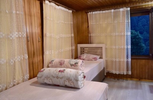 Rize House | Cozy Ayder Ardic Apart: Family-Friendly with Breakfast