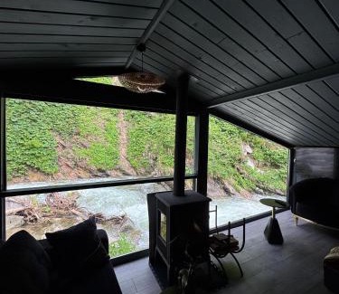 Ayder Ski Chalet | Discover Ayder Dağ Evleri: Family-Friendly with Hot Tub
