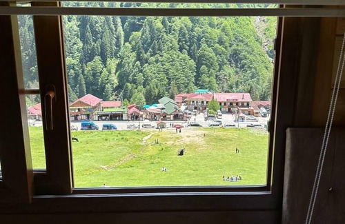 Ayder Yaylasi Apartment | Stay at Ayder Yardımcı Apart: Family-Friendly Comfort Awaits