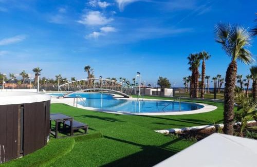 Cabanes Apartment | Experience Luxury on the Beach with Oceanfront Views