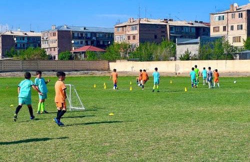 Ararat Apartment | Discover Ayg Hotel and Sport Complex Ararat with Ocean Views