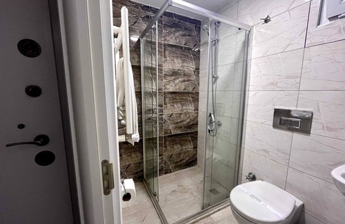 Atakum Hotel | Discover AYKA OTEL: Family-Friendly with Breakfast Included