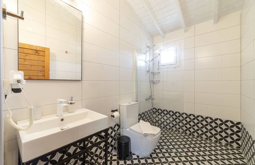 Palamutbuku Ski Chalet | Exceptional Aylin Ahşap Evler with Ocean Views