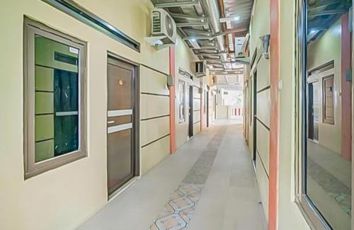 Singaraja Hotel | Budget-Friendly Stay at OYO 93741 Ayna Kost Syariah