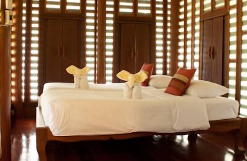 Ayutthaya Hotel | Inviting Ayodhara Village: Family-Friendly with Breakfast Included