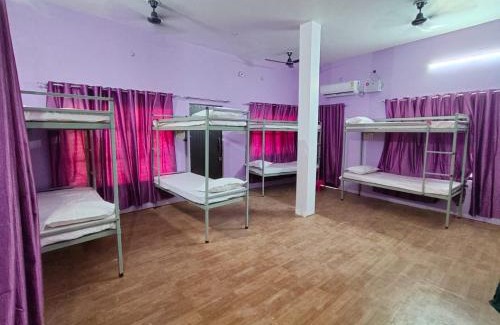 Faizabad Apartment | Cozy Ayodhya Stays & Cafe: Pet-Friendly with Great Amenities
