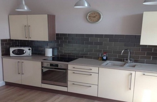 Ayr Apartment | Oceanfront Ayr Beach View Apartment - Guest Rated 9.6/10