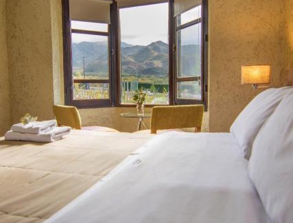 Tunuyan Cabin | Experience Ayres de Uco Lodge & Wine Lovers with Pool Access