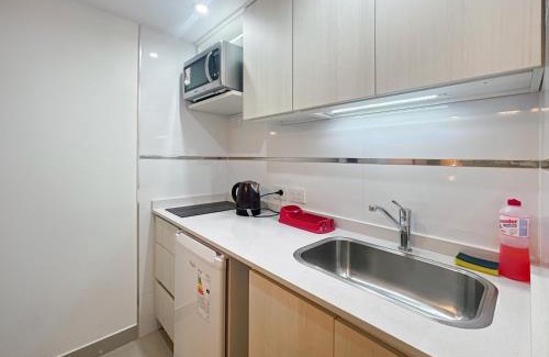 Buenos Aires Central Business District Apartment | Ayres Suites Moreno