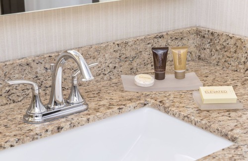 Yorba Linda Hotel | Discover Ayres Suites Yorba Linda: Rated 9.4/10 with Pool