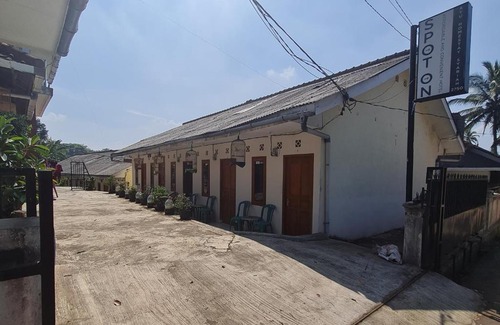 Cikembar House | Budget-Friendly AYU HOMESTAY SYARIAH in Sukabumi