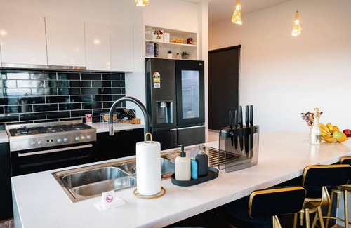 Apollo Bay House | Beautiful Āyubō House with Oceanfront Views at Apollo Bay