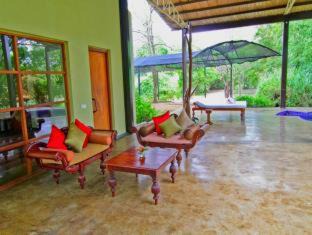 Dambulla Hotel | Ayugiri Ayurveda Wellness Resort Sigiriya