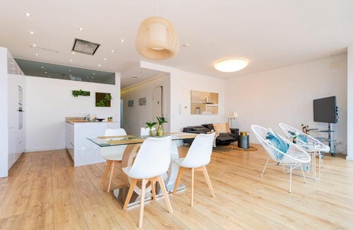 Sant Francesc House | Unique Ayuntamiento Panoramic: Family & Accessibility Focused