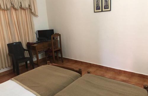 Wadakanchery Resort | Relaxing Retreat at Ayuryogashram Heritage with Spa & Pool