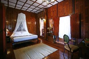 Phu Khao Thong Resort | Relax at Ayutthaya Retreat with Ocean View & Pool Access
