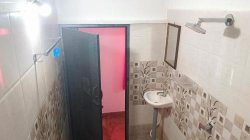 Coimbatore Hotel | Budget-Friendly AYYAN RESIDENCY: Ideal for Families