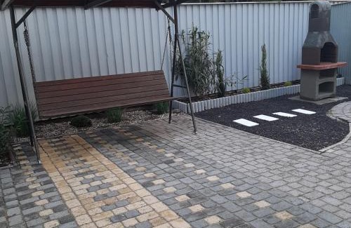 Hajduszoboszlo House | Book Azúr Vendégház: Family-Friendly & Rated 9.8/10