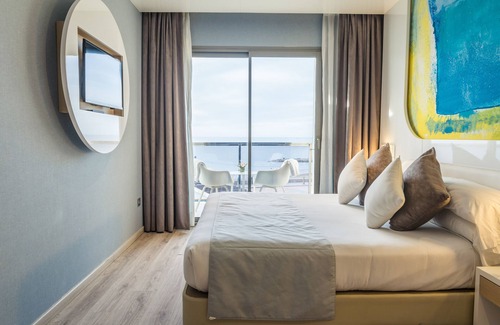 Algiers Hotel | Indulge at AZ Hotel Vague d’Or - 4-Star Spa Retreat