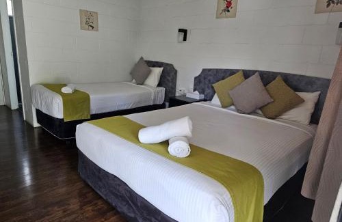Coonabarabran Hotel | Experience Comfort at Azalea Motel - Family-Friendly Retreat