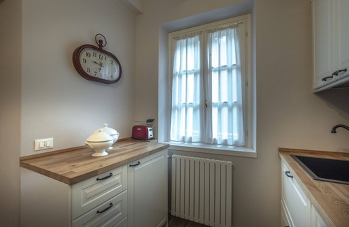 Belgirate Apartment | Relax at AZALEA of MAGNOLIA Gardens with Spa & Breakfast