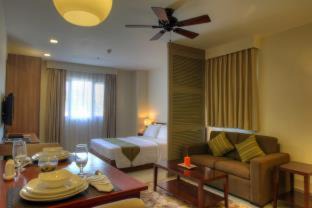 Baguio Cabin | Relax at Azalea Residences Baguio - 4-Star Comfort Awaits